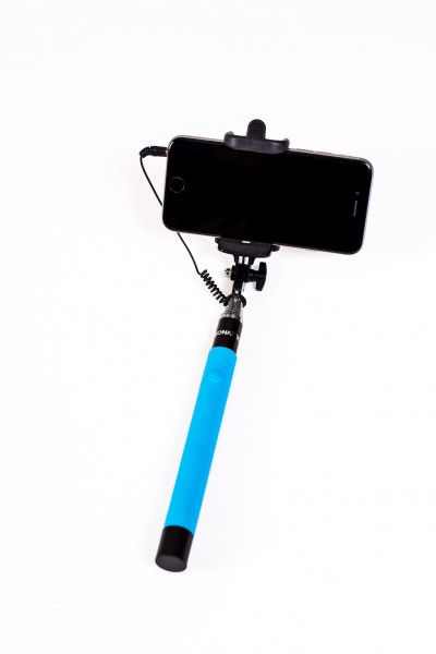 Selfie On A Stick Wired